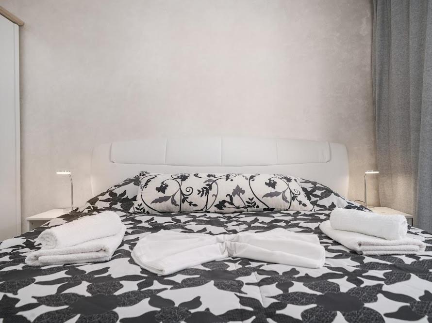 Luxury Apartments-La Dino Maky Vodice Rum bild