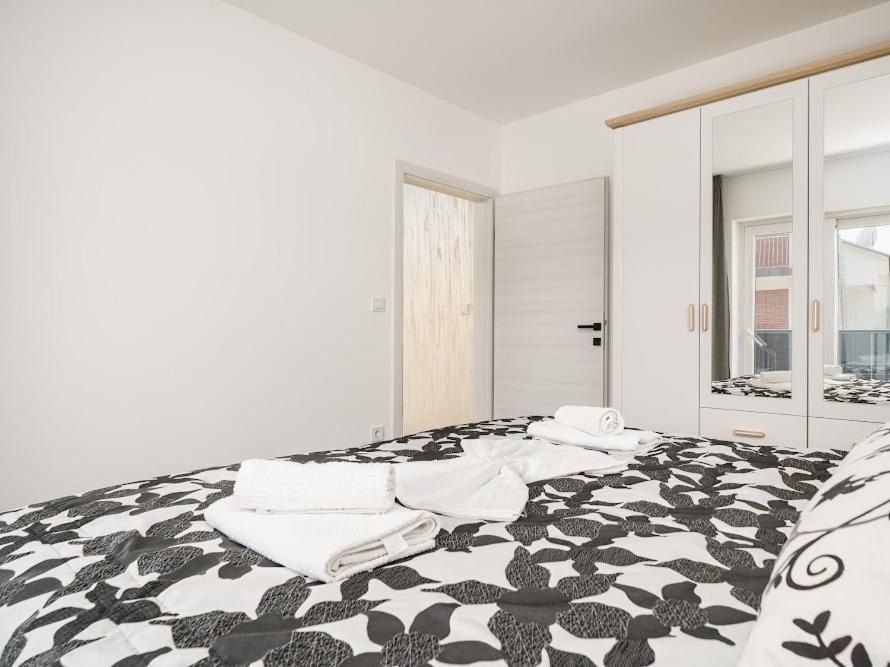 Luxury Apartments-La Dino Maky Vodice Rum bild