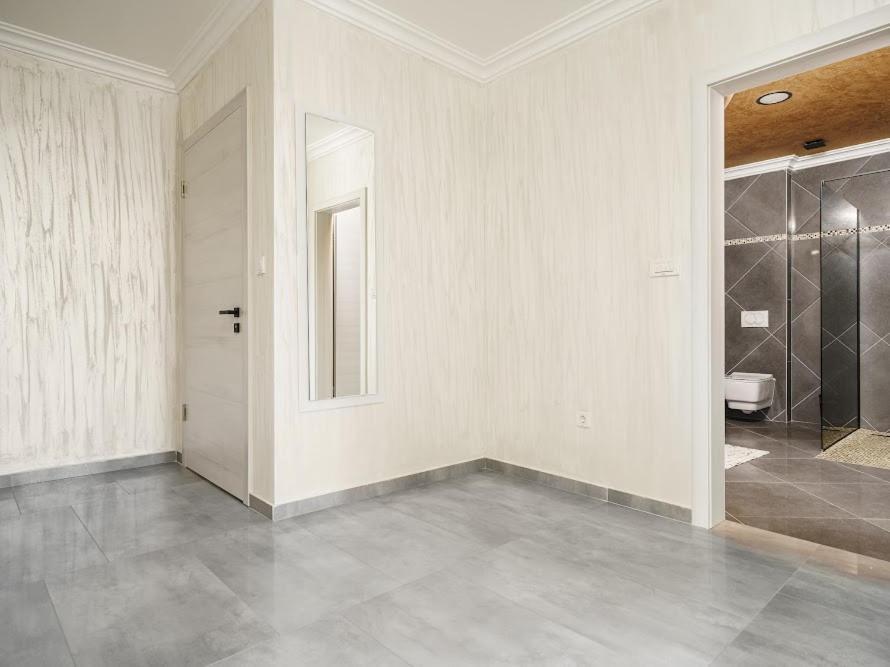 Luxury Apartments-La Dino Maky Vodice Rum bild