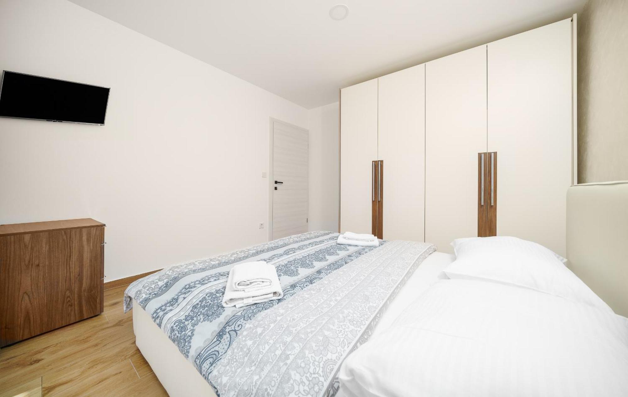 Luxury Apartments-La Dino Maky Vodice Rum bild