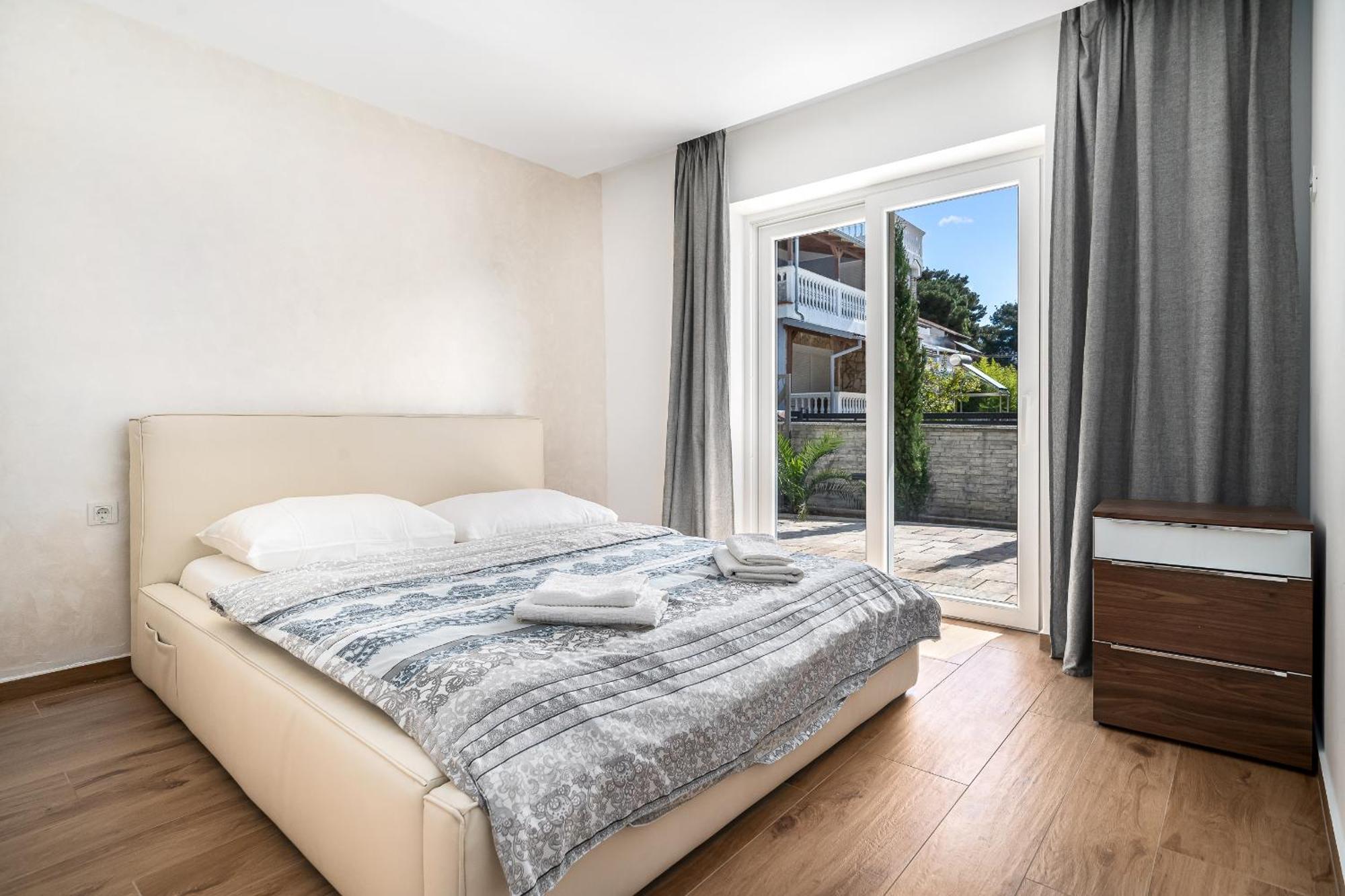 Luxury Apartments-La Dino Maky Vodice Rum bild